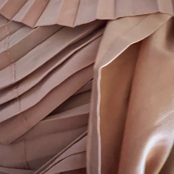 Lovely J Crew Skirt - Picture 2 of 9